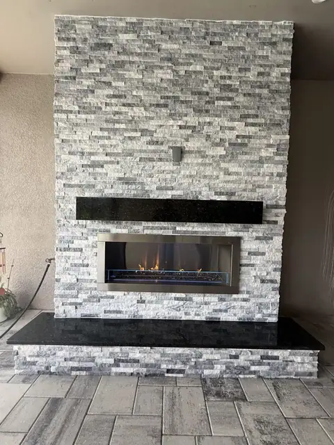 Fireplaces & Fire Pits